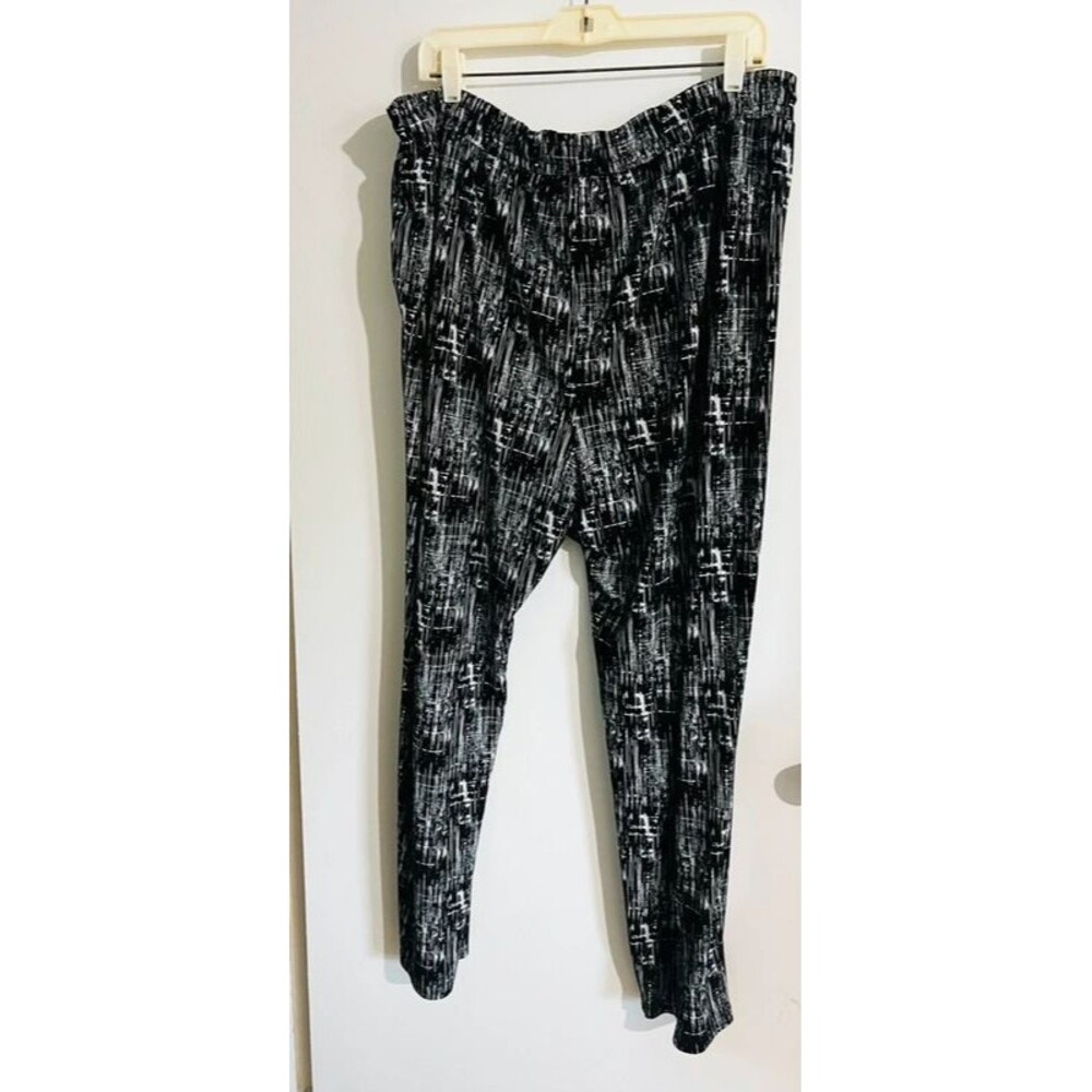 Avenue woman’s pants plus size 18/20 drawstring